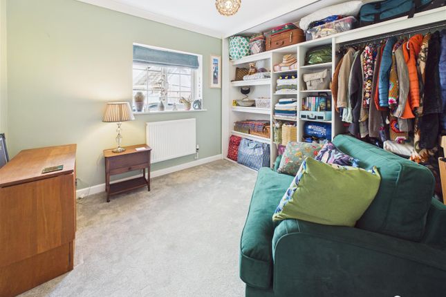 15, Manor Close,, St Ives photo 4