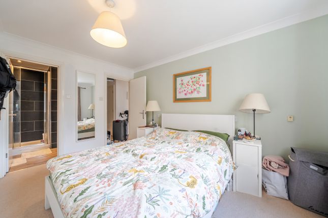 Rubens Place, London photo 3