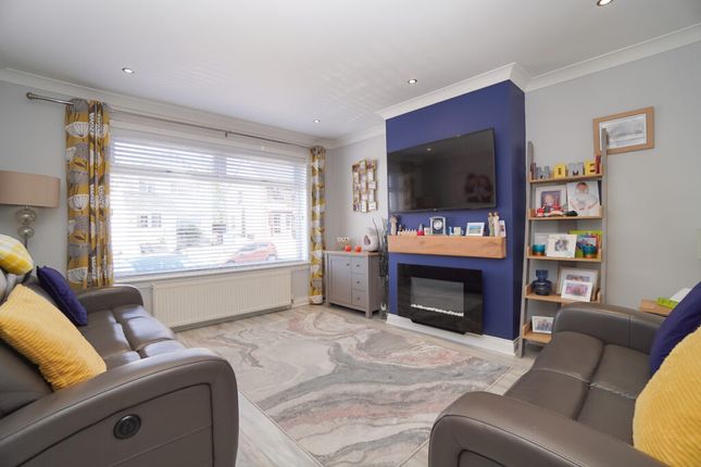 8, Greenside, Clydebank photo 4