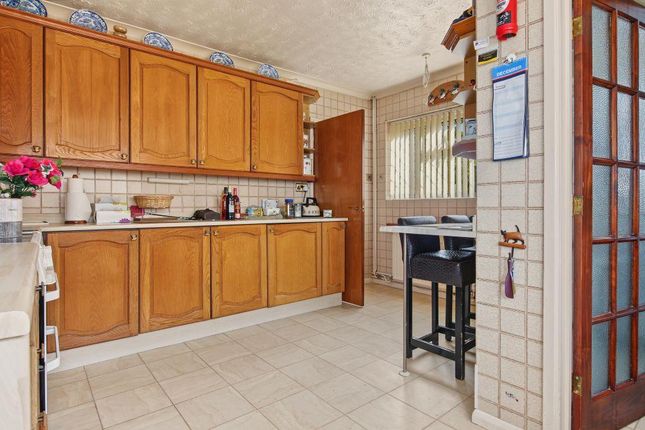 6, Broad Way, Wilburton photo 4