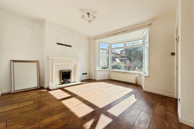 13, Elsdon Gardens, Gateshead photo 2