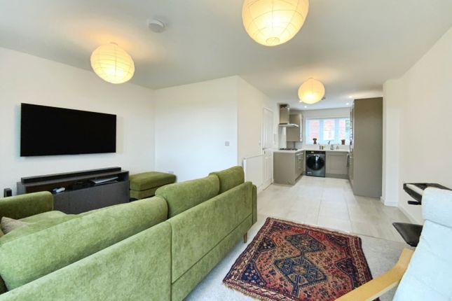 14, Brothwell Close, Lincoln photo 4