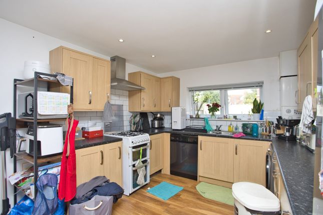 40, Bournemouth Road, Kent photo 3