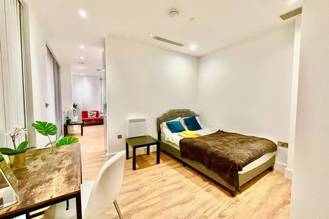 Thumbnail Room to rent in West Gate, London