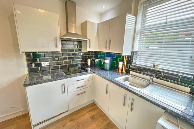 18, Aldred Street, Manchester photo 3
