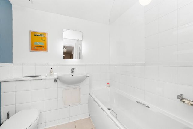 Flat for sale in Clarke Close, Croydon