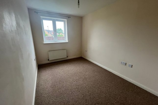 15, Skylark Road, Bridgend photo 3