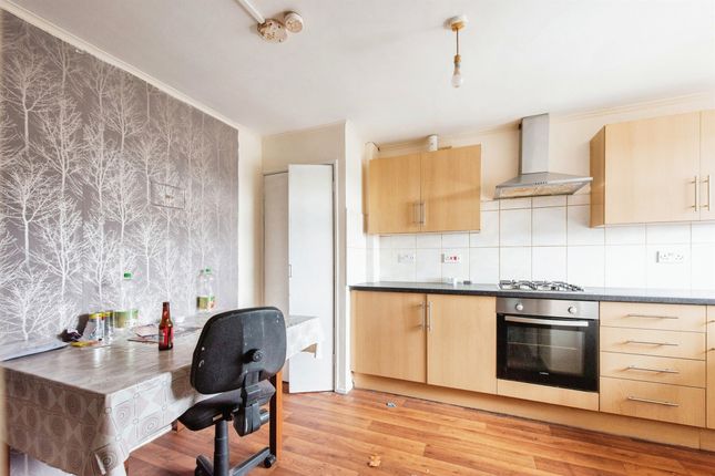 Flat for sale in Pine Close, Thetford