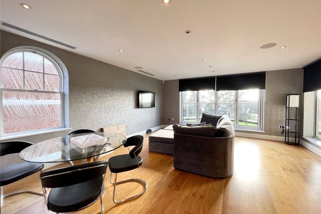 Flat to rent in Murano House, 389 Cockfosters Road, Hadley Wood, Hertfordshire
