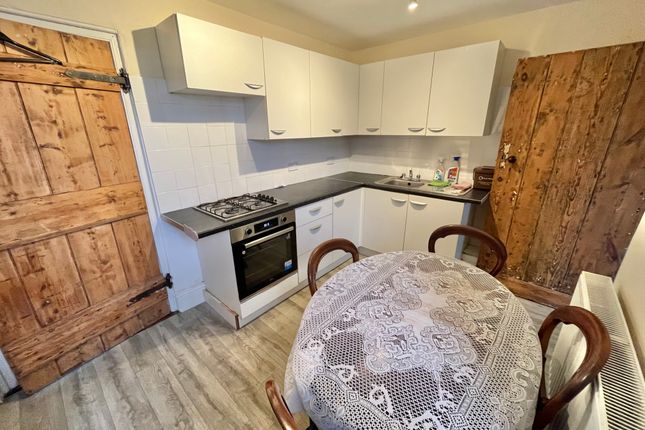 21, Doniford Road, Watchet photo 3