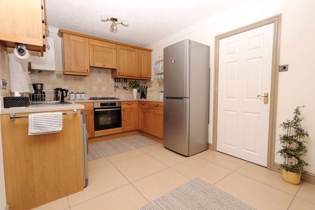 47, Willowcroft Way, Harriseahead photo 3