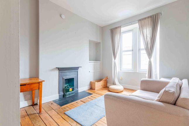 Flat to rent in Caledonian Crescent, Edinburgh