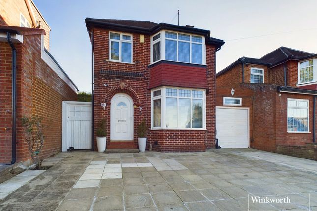 Thumbnail Link-detached house for sale in Bromefield, Stanmore, Middlesex