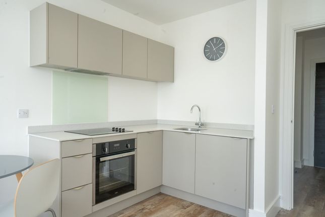 103 Park Gate Coventry Road, birmingham photo 5