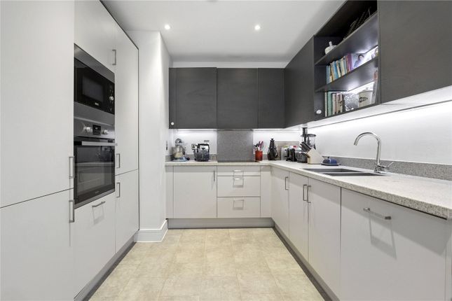 6, Consort Drive, Surrey photo 3