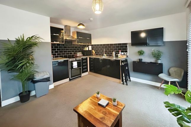 Flat 18, City Central, 22, Wright Street, East Riding photo 2