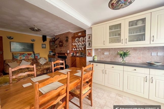 74 Kennedy Road, Southampton photo 5