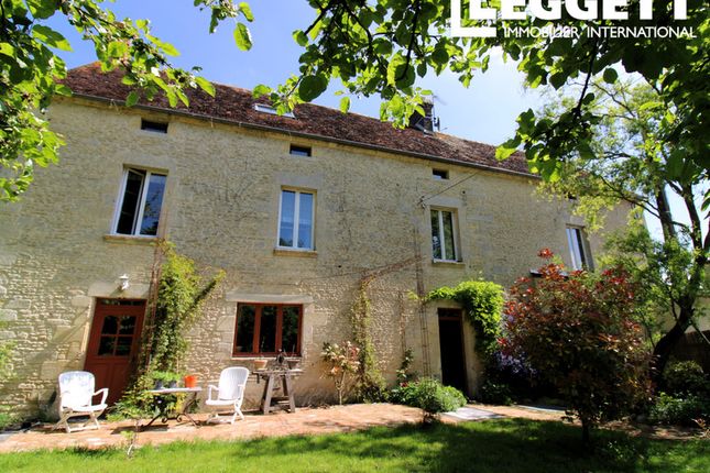Thumbnail Villa for sale in Argentan, Orne, Normandie