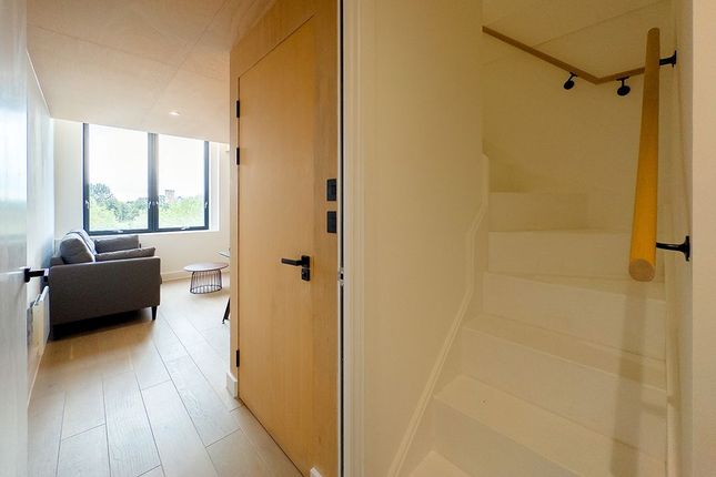 Apt 306 Sky Gardens, Manchester photo 5