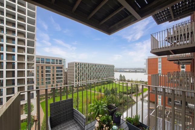 Flat for sale in Pendant Court, Royal Wharf, London