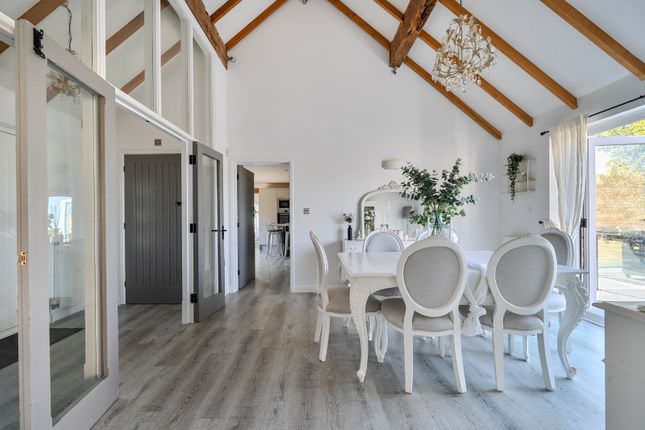 Manor Garden Barn, 7, Searson Close, Stamford photo 2