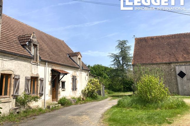 Thumbnail Villa for sale in Lussac-Les-Églises, Haute-Vienne, Nouvelle-Aquitaine