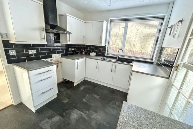 29, Sherburn Park Drive, Newcastle Upon Tyne photo 3