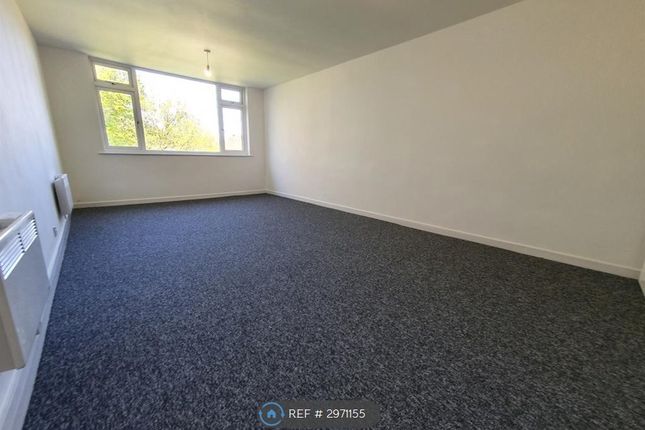 Savoy Close, Birmingham photo 4