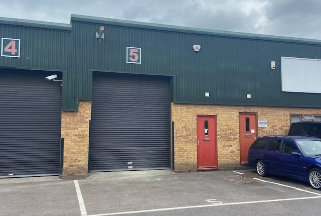 Warehouse to let in Vincients Road, Chippenham