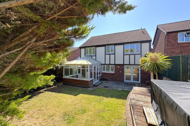 27, Whitecross Drive, Weymouth photo 2
