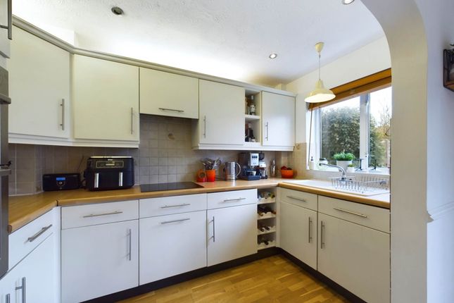 Detached house for sale in Chiltern Ridge, Stokenchurch