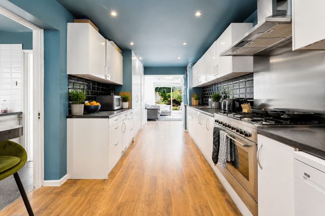 218, Watford Road, St. Albans photo 3
