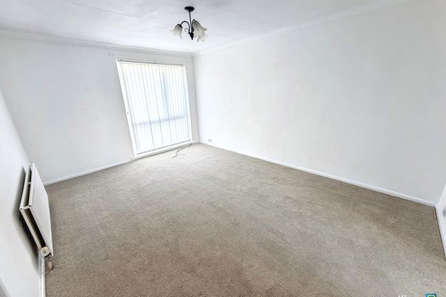 37, College Road, Ashington photo 4