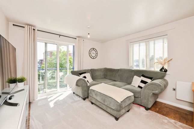 Flat 57, Sandringham Lodge, Taverners Way, Hoddesdon photo 3