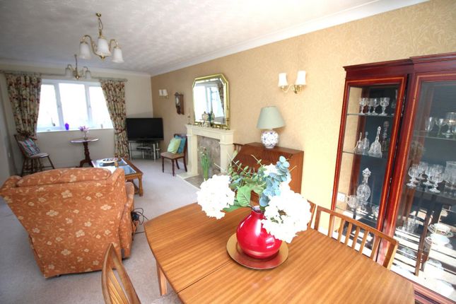 7, Courville Close, Alveston photo 5