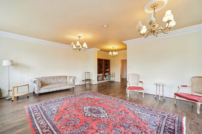 10, The Mansion, Lady Lane, Bingley photo 4