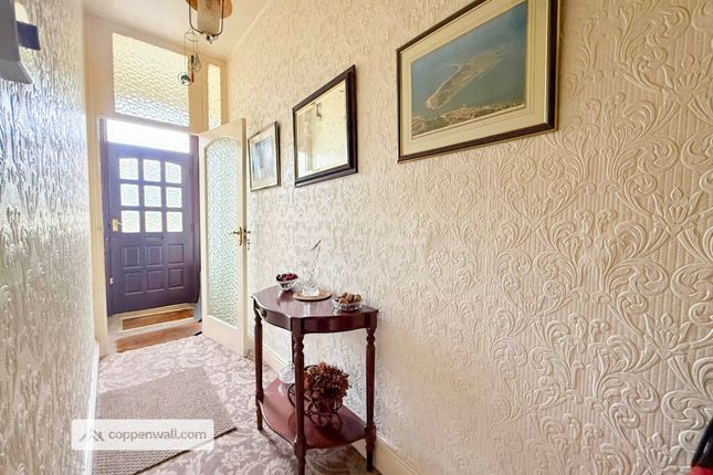 304, Bacup Rd, Rawtenstall photo 2
