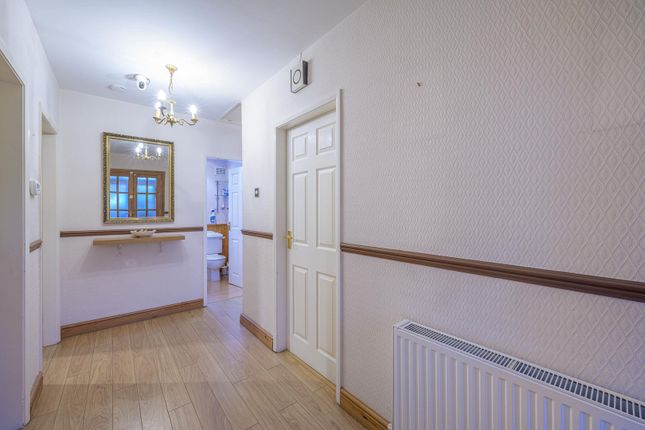 40, Essex Avenue, Kingswinford photo 4
