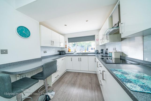 18, Fishley Close, Bloxwich, Walsall photo 3