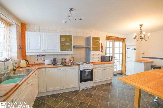 33, Great North Road, Gamston photo 3