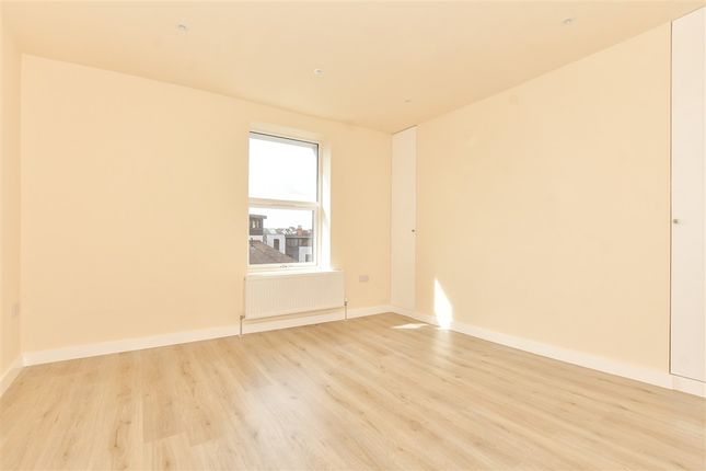 Albion Place, Hythe photo 4