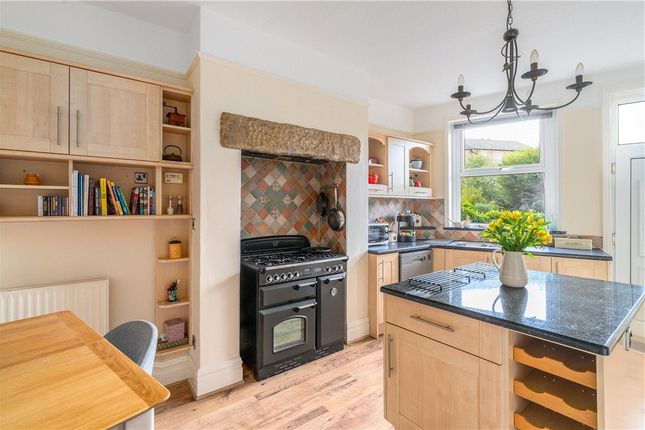 23, Bridge Lane, West Yorkshire photo 4