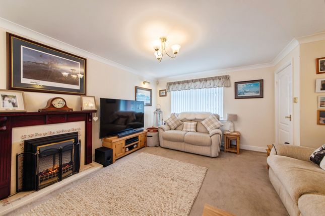 17, Field Road, Lincoln photo 2
