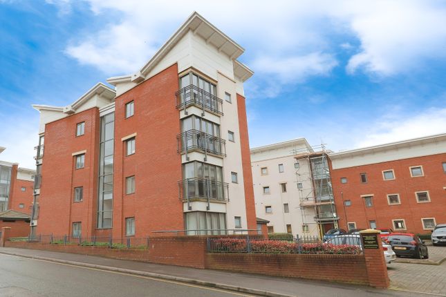 Flat for sale in Albion Street, Wolverhampton, West Midlands