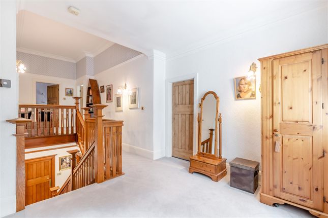 8645445-Interior05.Jpg