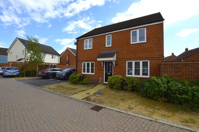 1, Gratton Road, Surrey photo 3