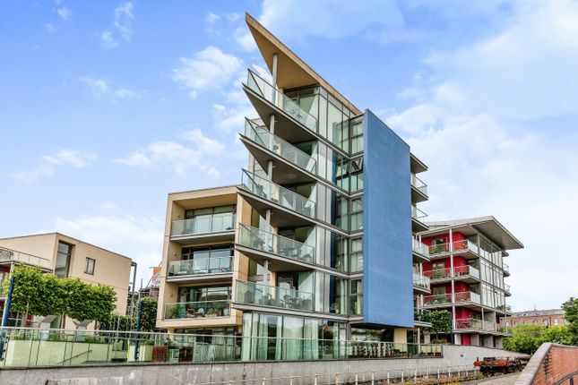 Thumbnail Flat for sale in Pennon Rise, Caledonian Road, Bristol
