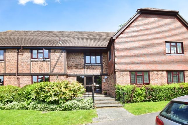 Thumbnail Flat to rent in Morris Way, West Chiltington, Pulborough