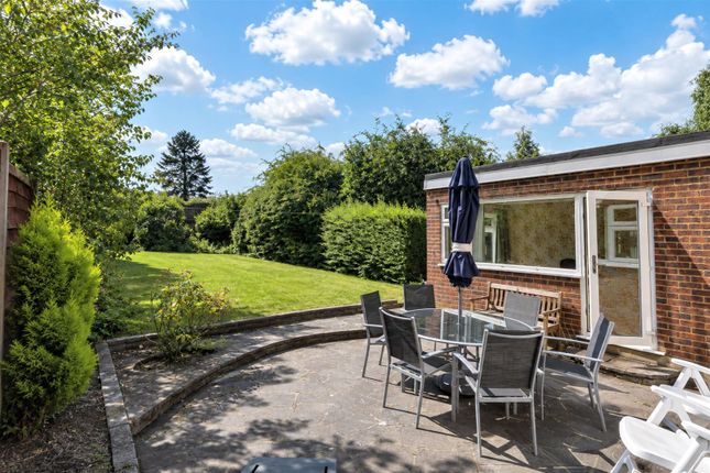 35, Purlieu Way, Theydon Bois photo 3