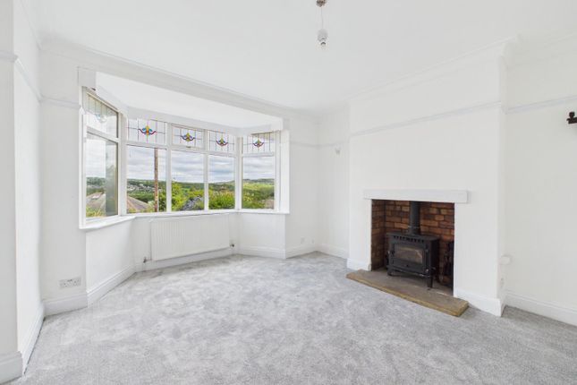 27, Woodlands Grove, Bingley photo 3